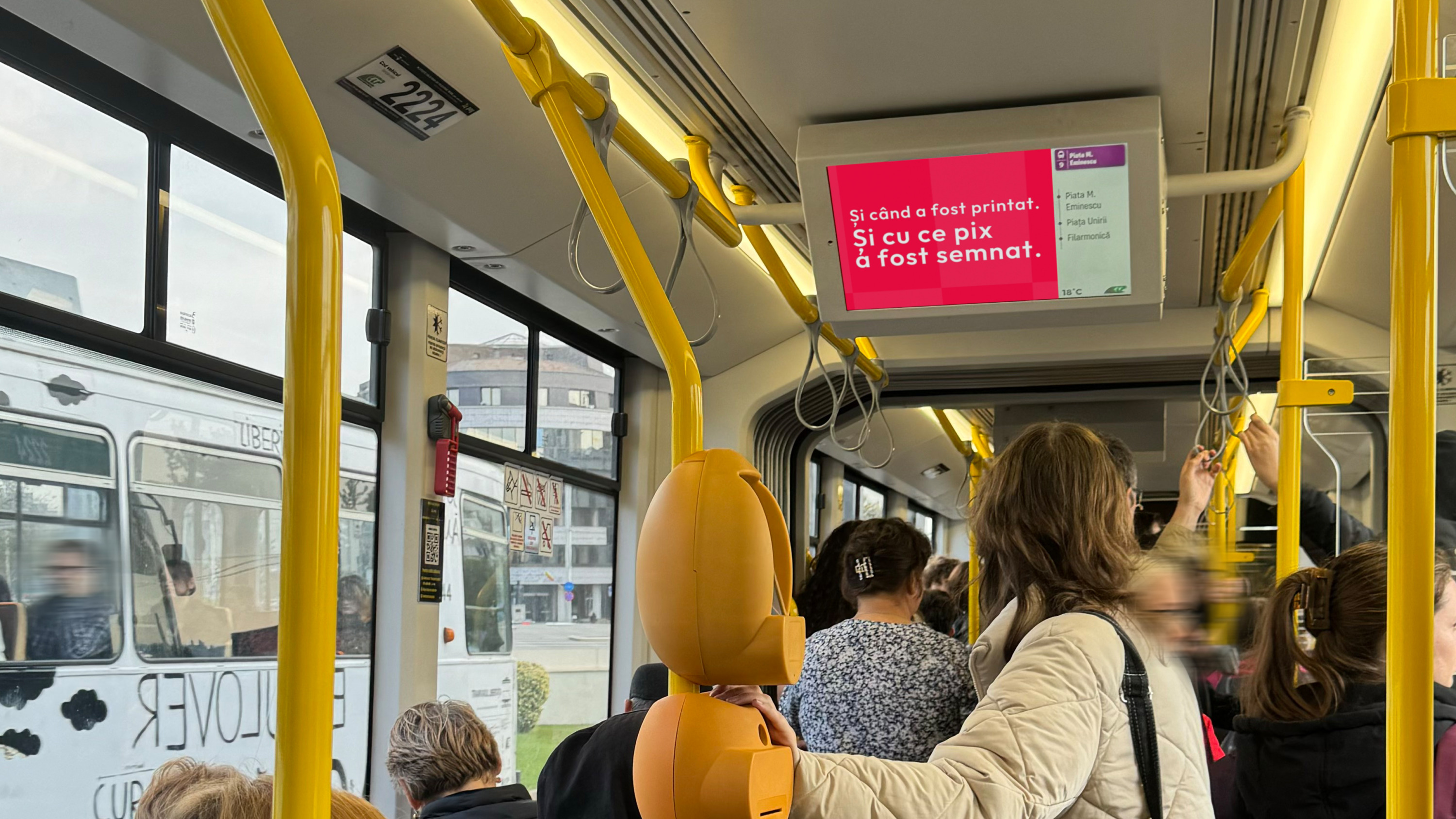 Amelia x WINK campanie recrutare OOH