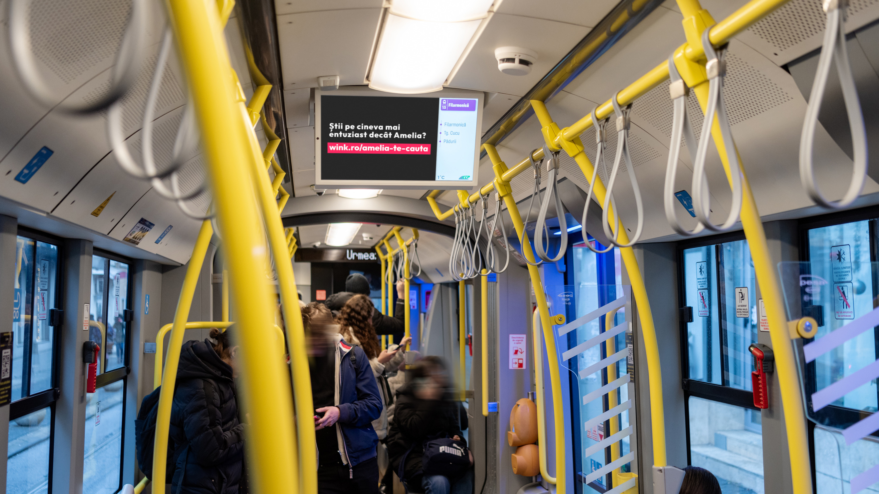 Amelia x WINK campanie recrutare OOH