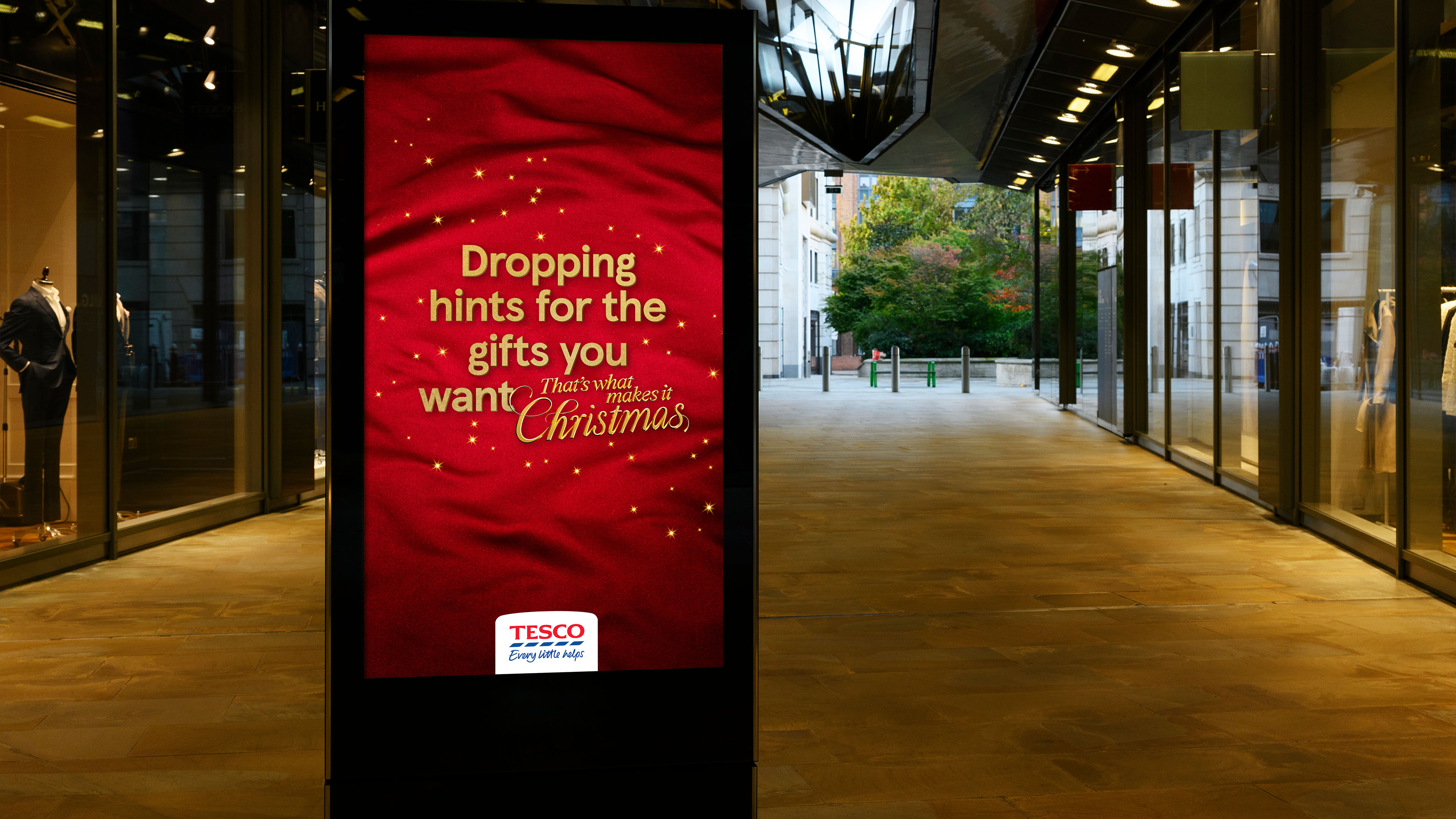 Tesco - That's what makes it Christmas_ OOH 3